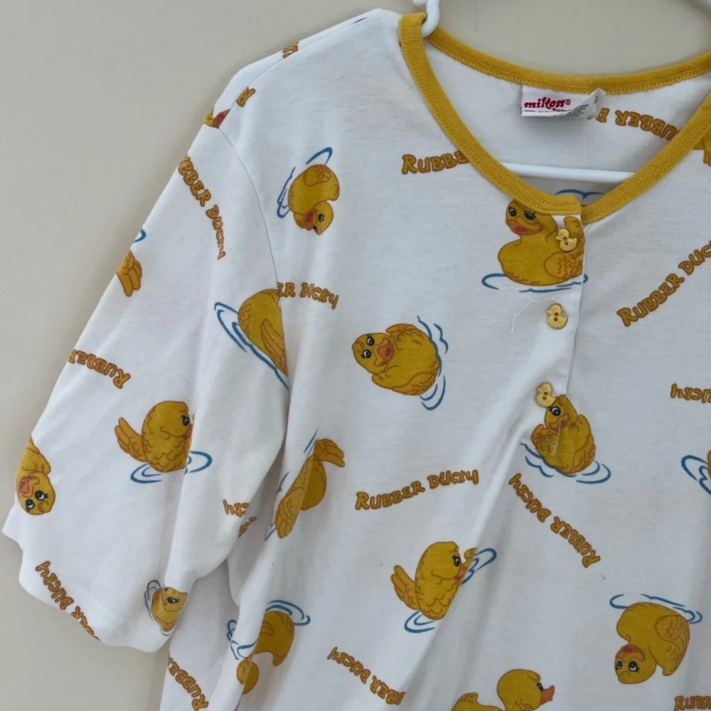 MILTON FUNWEAR White & Yellow Rubber Ducky Print Nightshirt XL